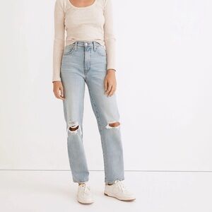The Perfect Vintage Straight Jean in Danby Wash: Knee-Rip Edition